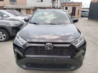 Toyota Rav 4 8AT 2.5l (Adventure Grade)