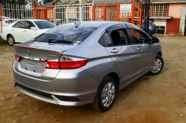 Honda Grace Hybrid