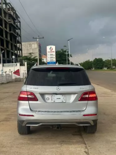 Mercedes-Benz ML 350