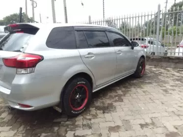 Toyota Fielder 