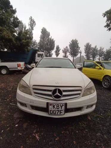 Mercedes-Benz C 200