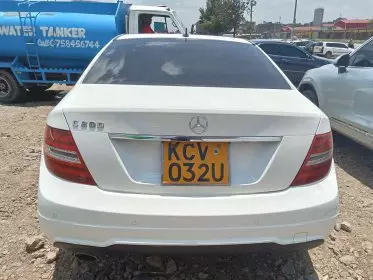 Mercedes-Benz C 200