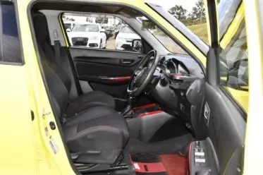SUZUKI Swift