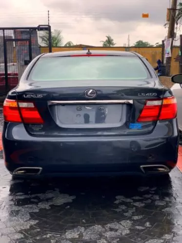 Lexus LS 460