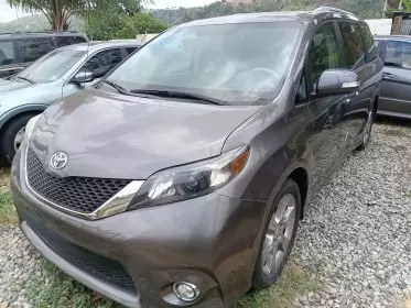 Toyota Sienna