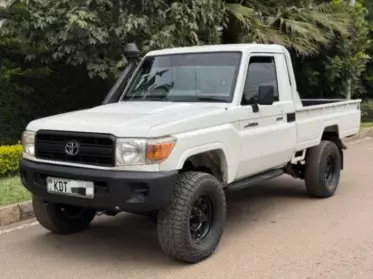 Toyota Land Cruiser Pick Up