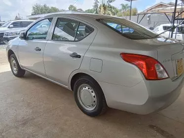 Nissan Latio