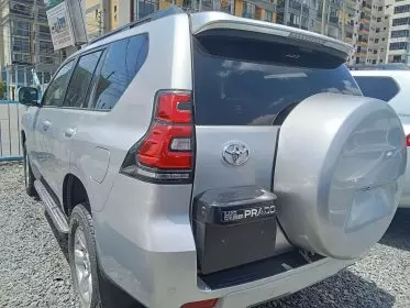 Toyota Prado VX