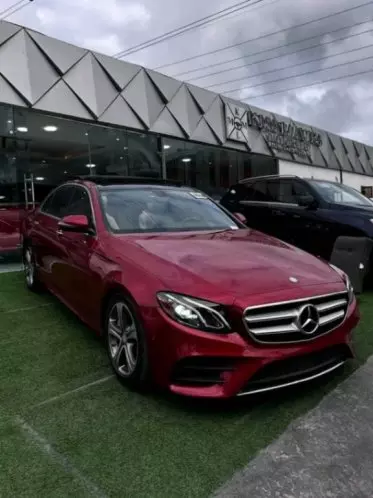 Mercedes-Benz E 300