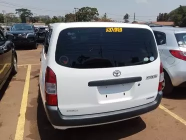 Toyota Succeed