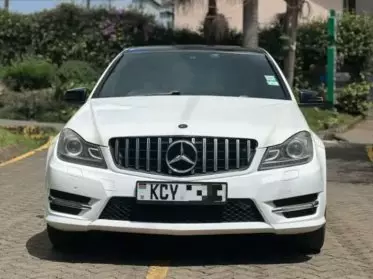 Mercedes-Benz C200