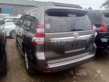 Toyota Landcruiser Prado