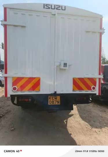 Isuzu NPR