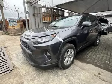 Toyota RAV 4