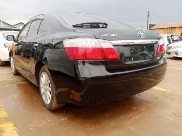 Toyota Premio