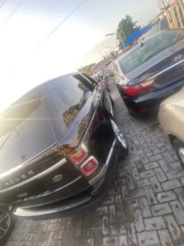 RANGE ROVER HSE LR4