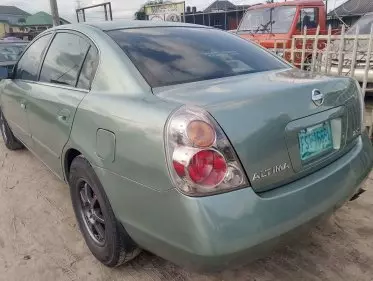 Nissan Altima