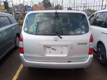 Toyota Succeed 