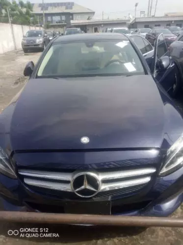 Mercedes-Benz C 300