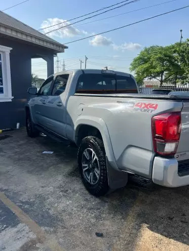 Toyota Tacoma