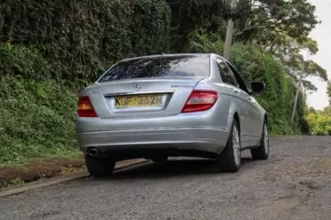Mercedes-Benz C200