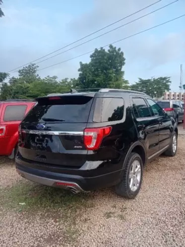 Ford Explorer XLT 3.5L