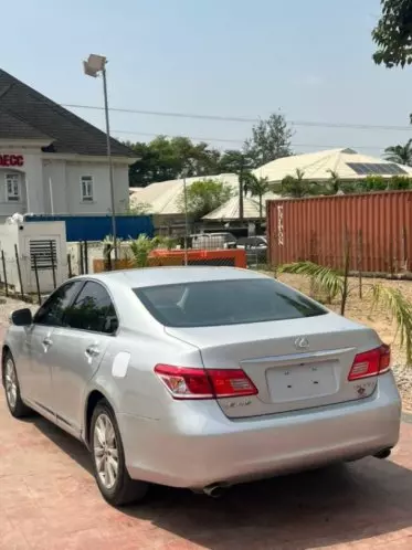 Lexus ES 300