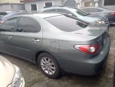 Lexus ES 300