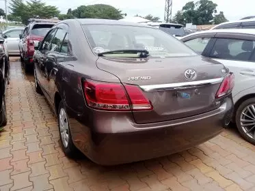 Toyota Premio 