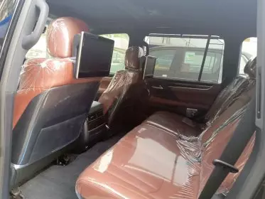 Lexus LX 570