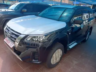 Nissan X-TERRA PLATINIUM