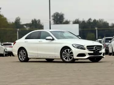 Mercedes-Benz C200