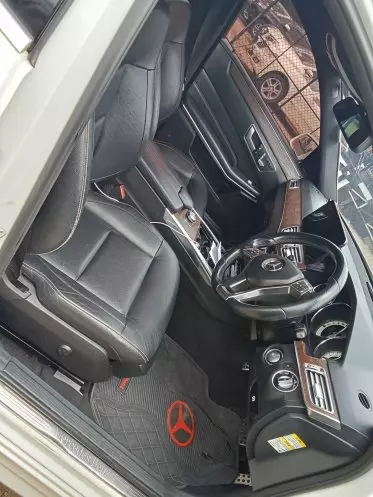 Mercedes-Benz E250