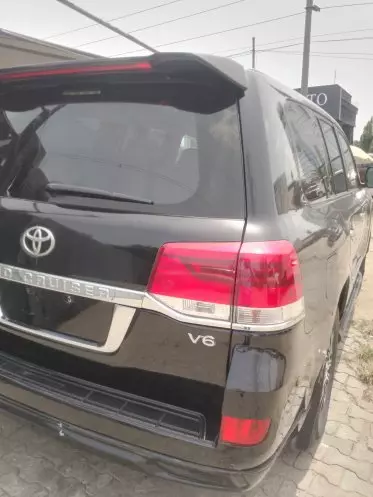 Toyota Land Cruiser Prado VX.L
