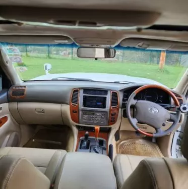 Toyota Landcruiser  V8