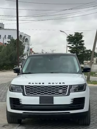 RANGE ROVER HSE LR4
