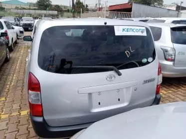 Toyota Succeed
