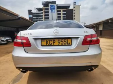 Mercedes-Benz E250