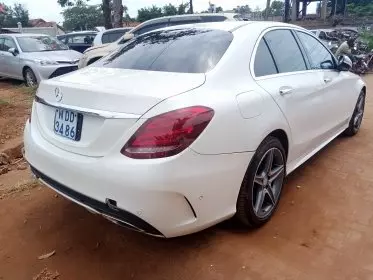 Mercedes-Benz C 200