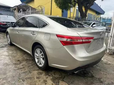 Toyota Avalon