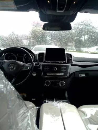 Mercedes-Benz GLE 400