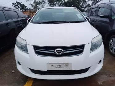 Toyota Fielder 
