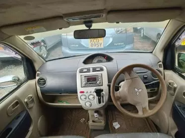 Mitsubishi Gk wagon