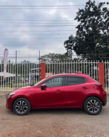 Mazda Demio 