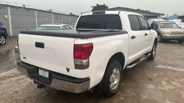 Toyota Tundra