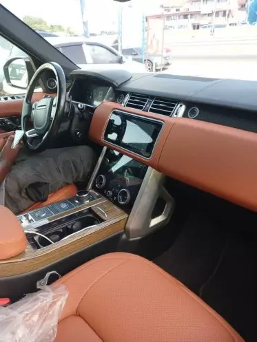 RANGE ROVER Vogue