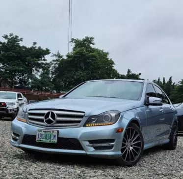 Mercedes-Benz C 300