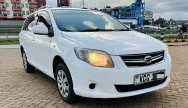 Toyota Fielder 