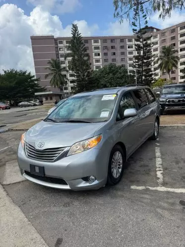 Toyota Sienna