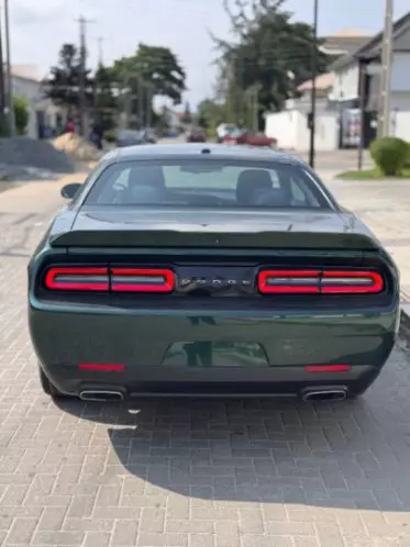 Dodge Challenger